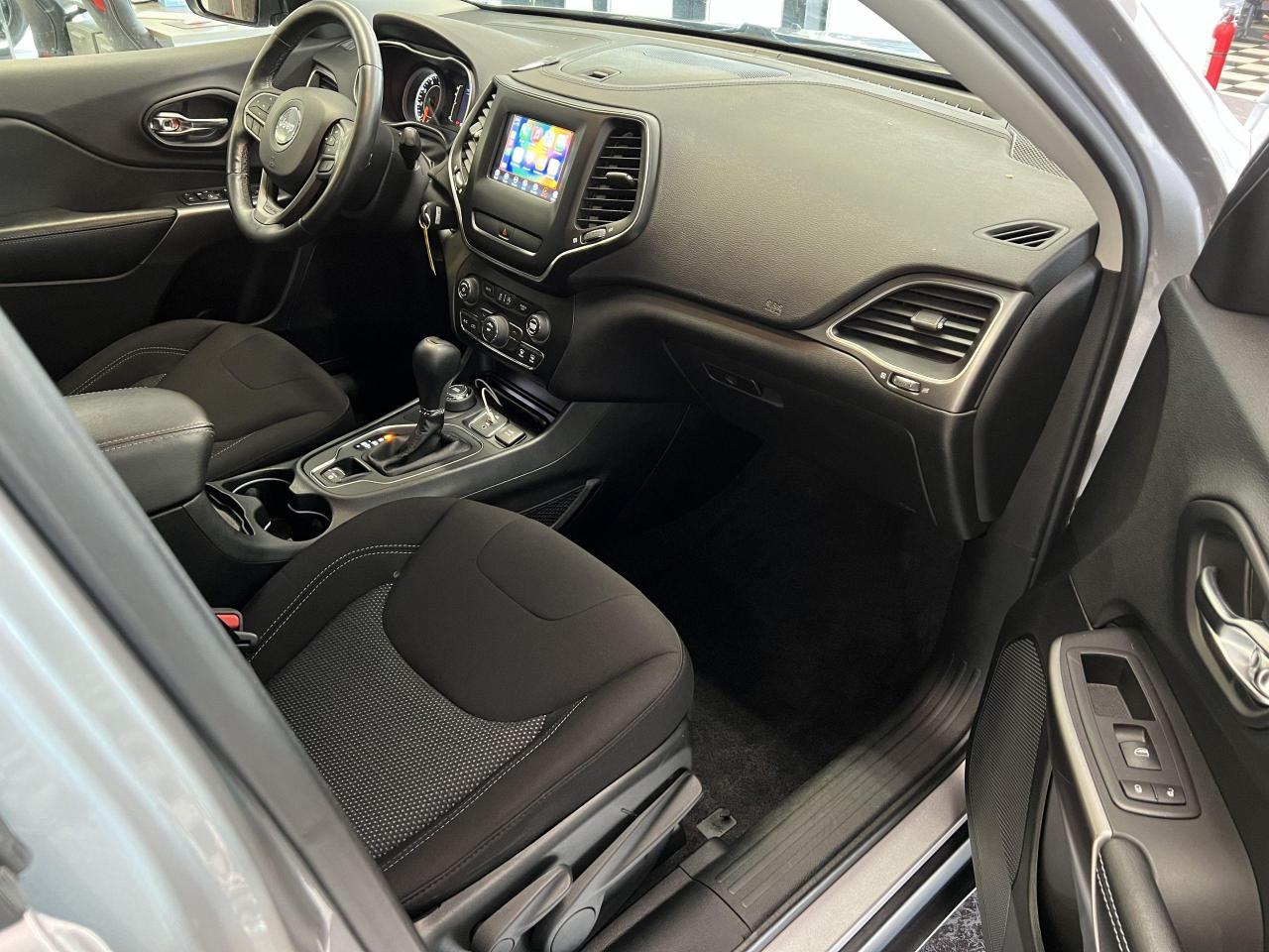 2019 Jeep Cherokee SPORT 4x4+ApplePlay+Camera+HeatedSeats+CLEANCARFAX - Photo #20