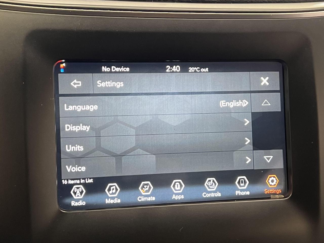2019 Jeep Cherokee SPORT 4x4+ApplePlay+Camera+HeatedSeats+CLEANCARFAX - Photo #34