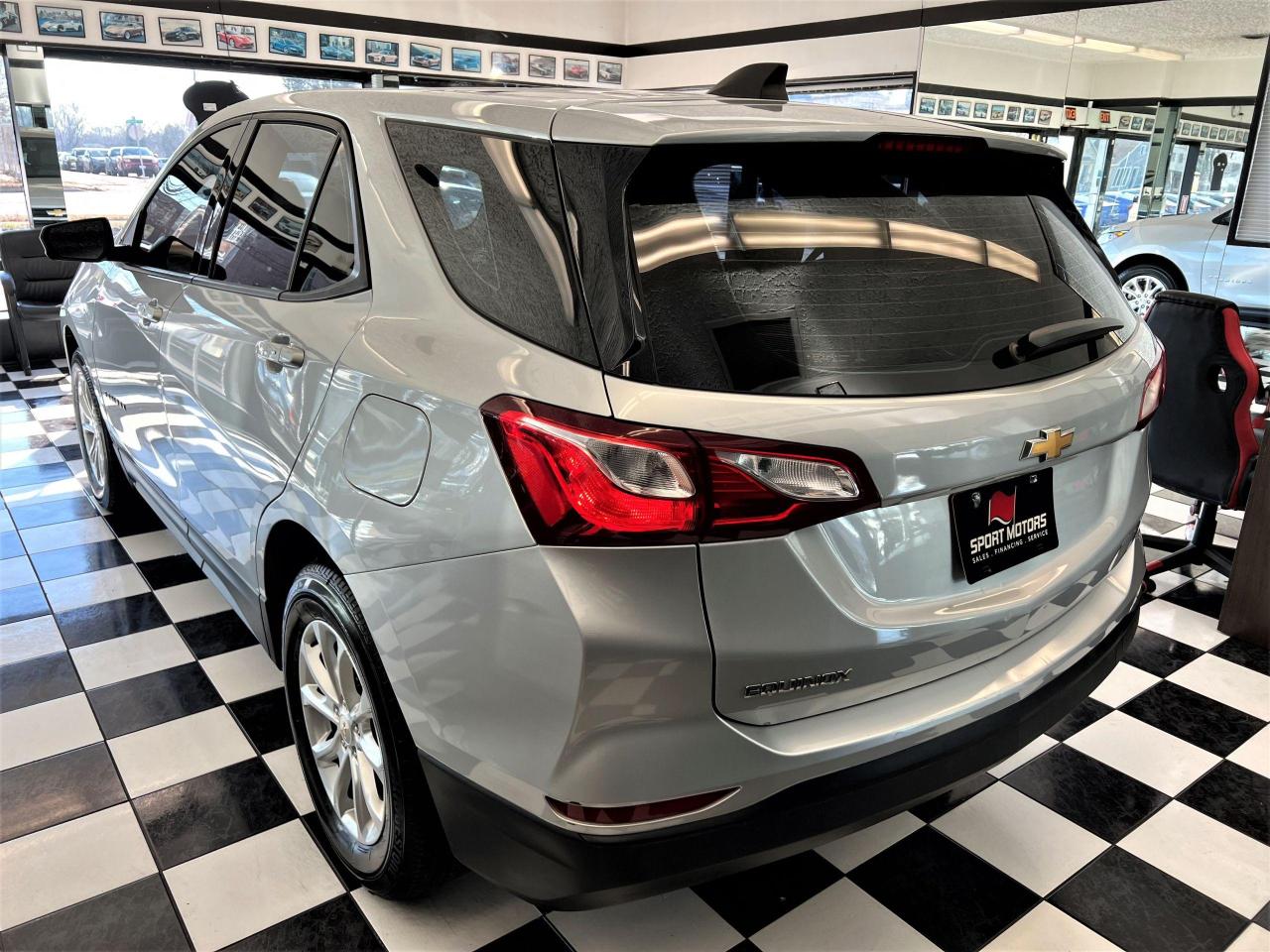 2019 Chevrolet Equinox LS+Apple Play+Camera+Remote Start+CELAN CARFAX Photo2