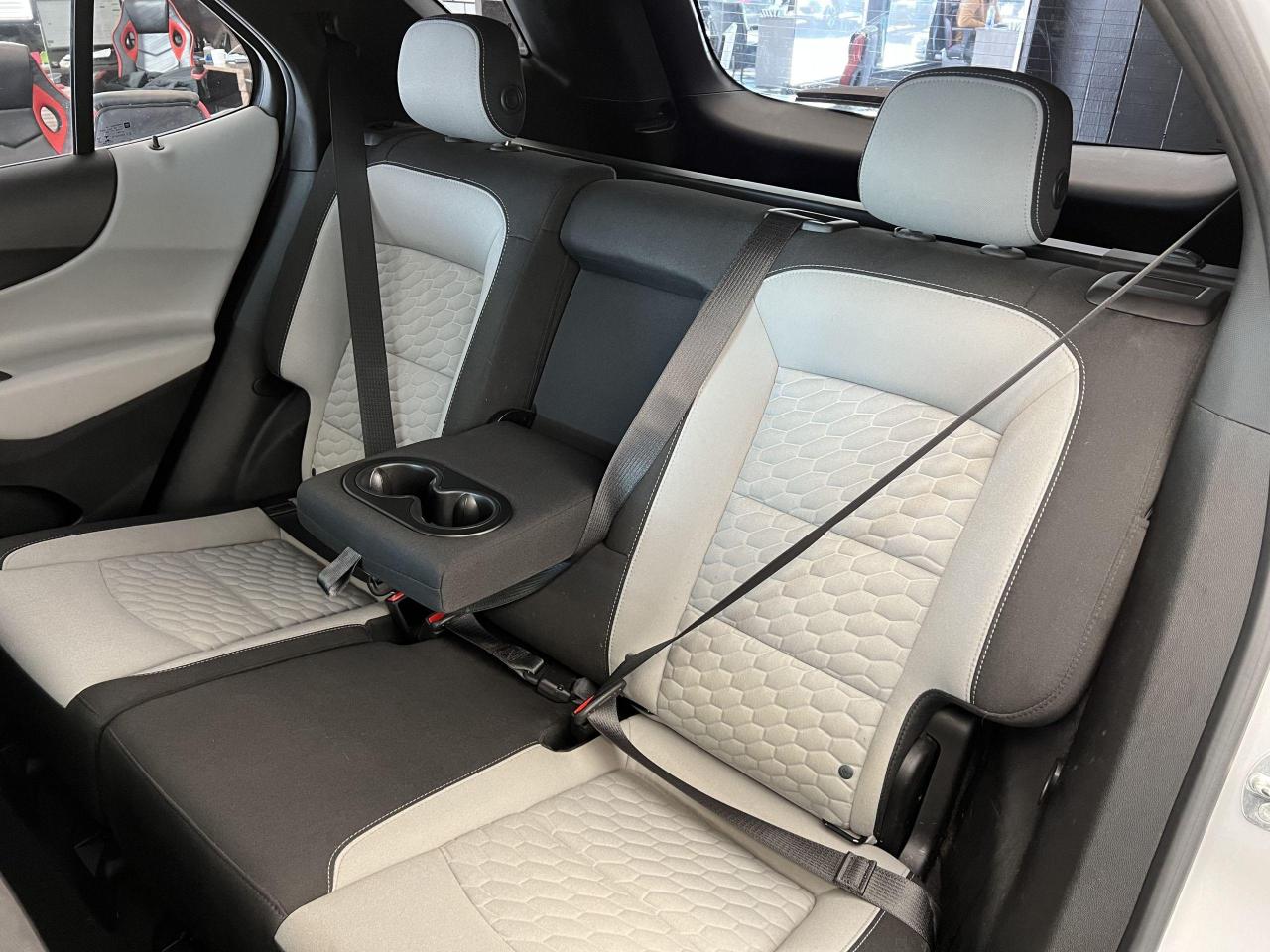 2019 Chevrolet Equinox LS+Apple Play+Camera+Remote Start+CELAN CARFAX Photo24