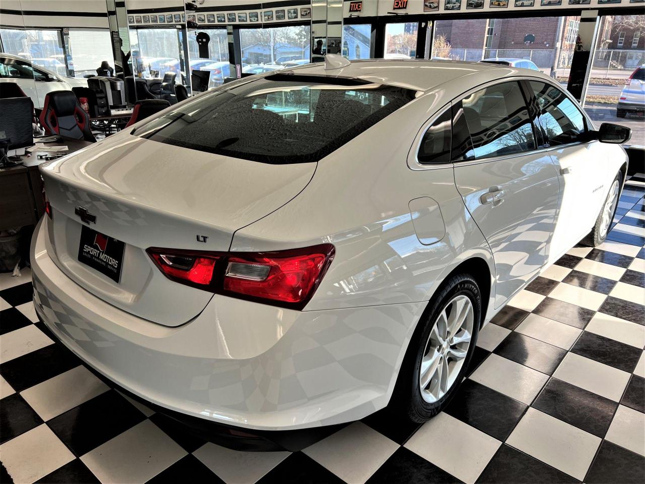 2018 Chevrolet Malibu LT+Remote Start+Camera+ApplePlay+CLEAN CARFAX Photo6