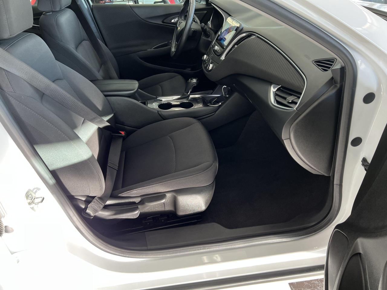 2018 Chevrolet Malibu LT+Remote Start+Camera+ApplePlay+CLEAN CARFAX - Photo #23