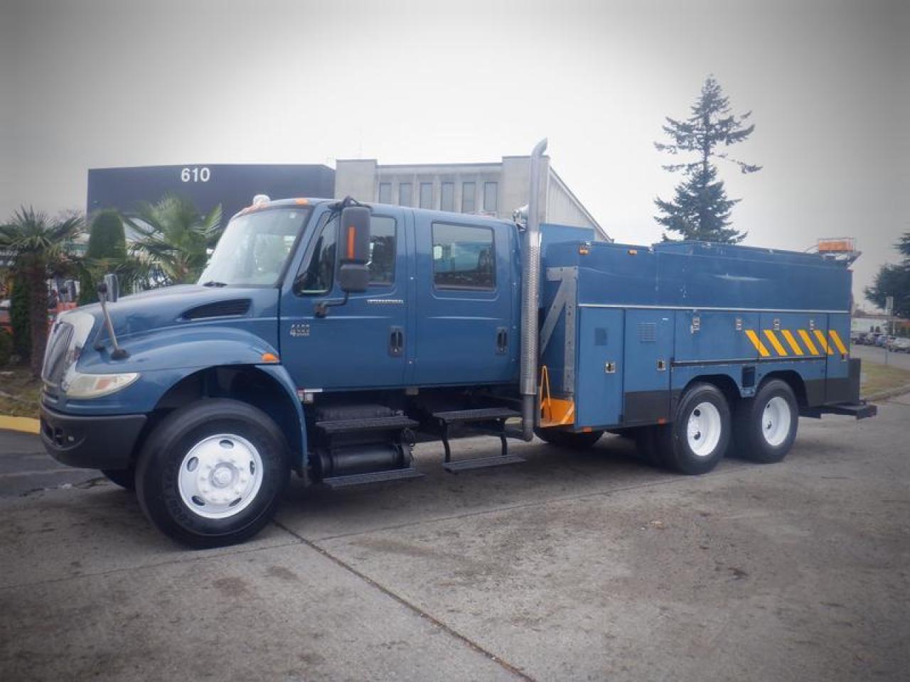 Used 2007 International 4400 Service Truck With Hiab Crane Air Brakes Diesel for sale in Burnaby, BC