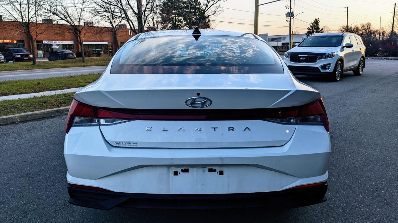 2021 Hyundai Elantra Essential Photo4