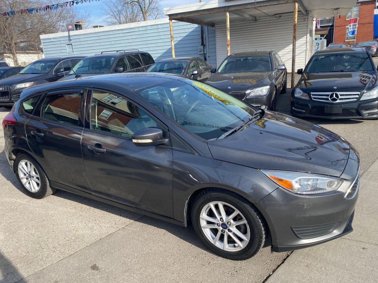 2015 Ford Focus SE 5 DR HB - Photo #6