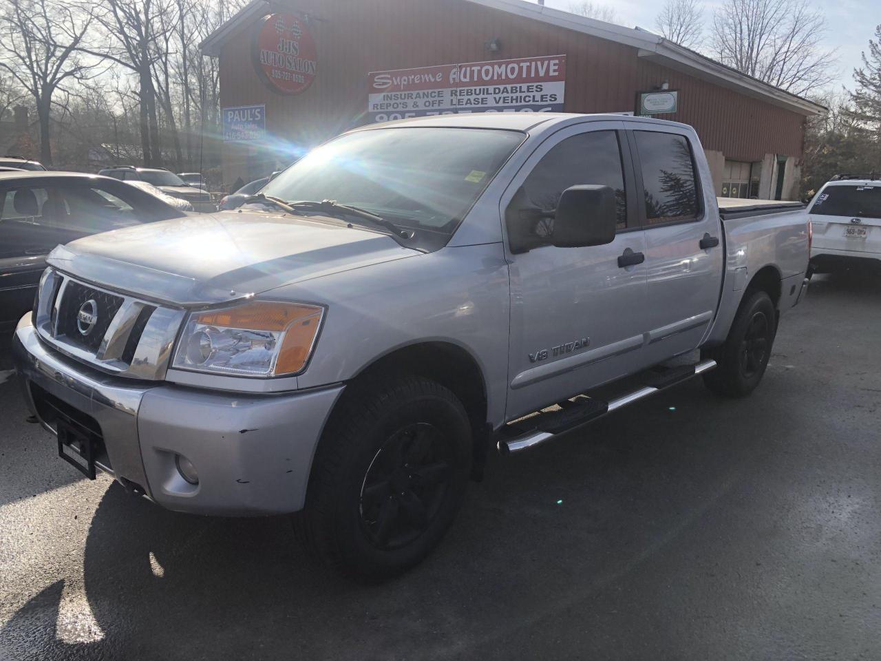 2011 Nissan Titan  - Photo #1