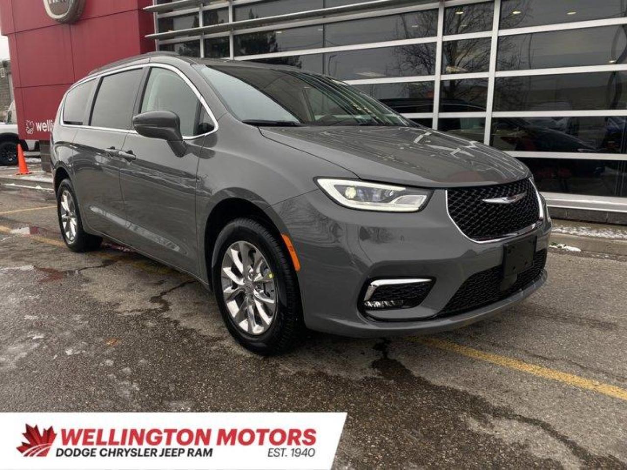 New 2022 Chrysler Pacifica Touring L for sale in Guelph, ON