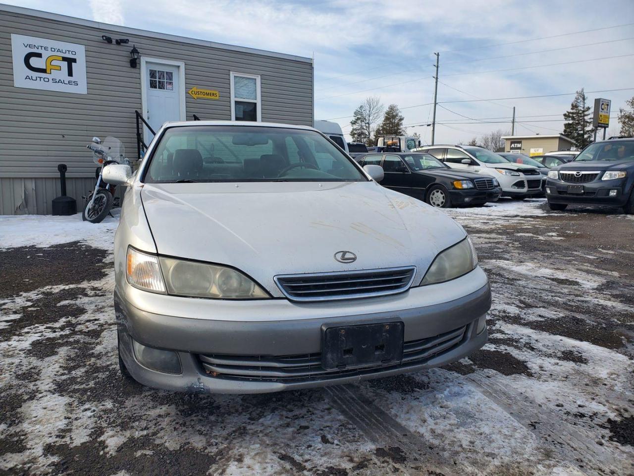 2000 Lexus ES 300 Base - Photo #1