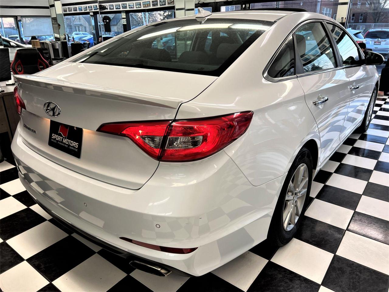 2016 Hyundai Sonata GLS+Roof+Camera+Blind Spot+Heated Seats & Steering Photo4