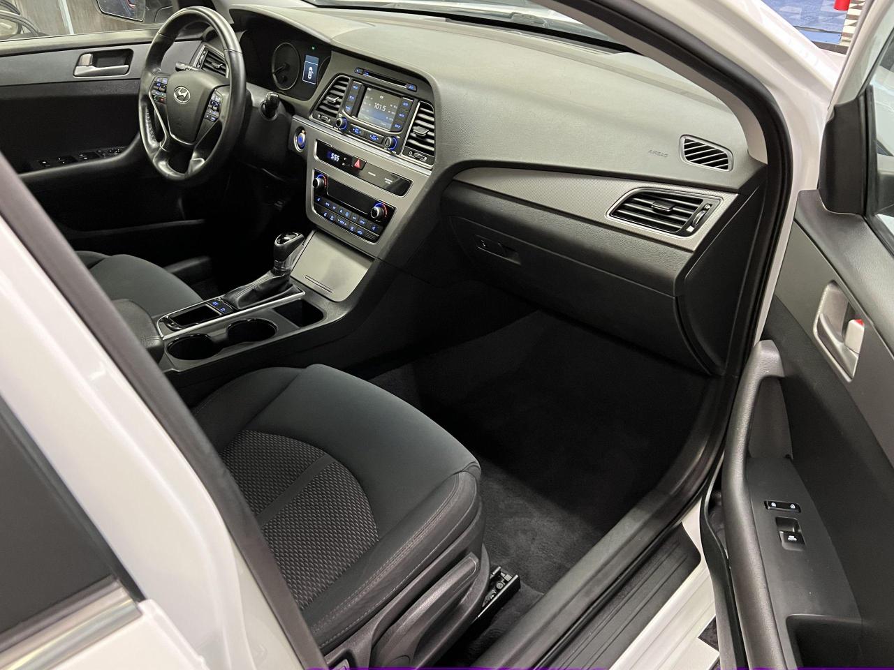 2016 Hyundai Sonata GLS+Roof+Camera+Blind Spot+Heated Seats & Steering - Photo #20