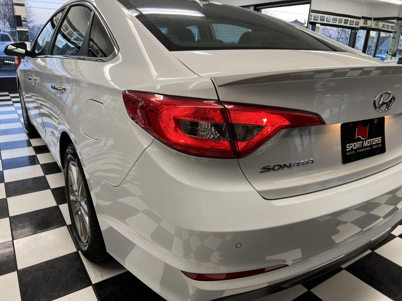 2016 Hyundai Sonata GLS+Roof+Camera+Blind Spot+Heated Seats & Steering Photo36