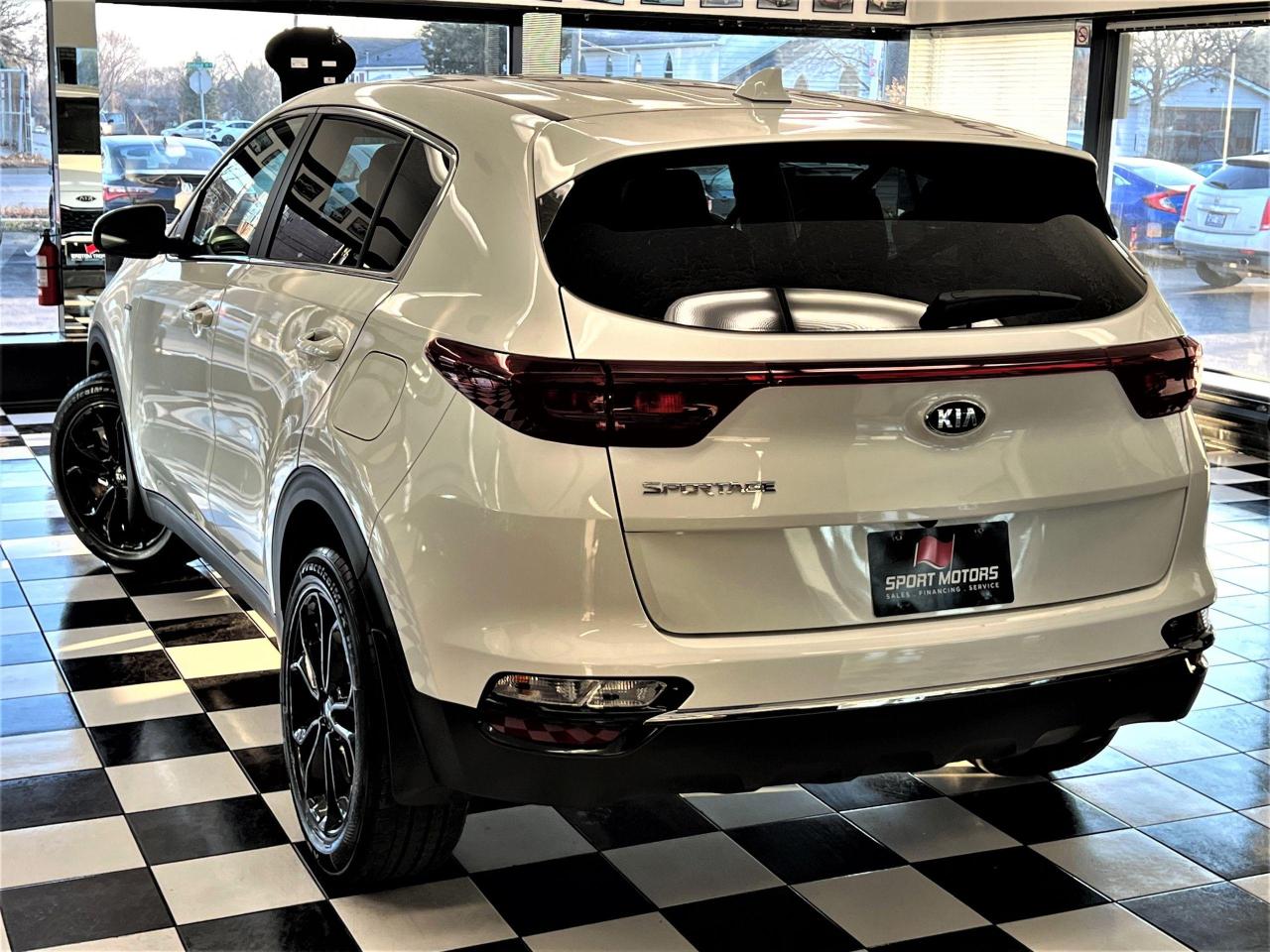 2020 Kia Sportage LX AWD+New Tires+ApplePlay+LaneKeep+CELAN CARFAX - Photo #12