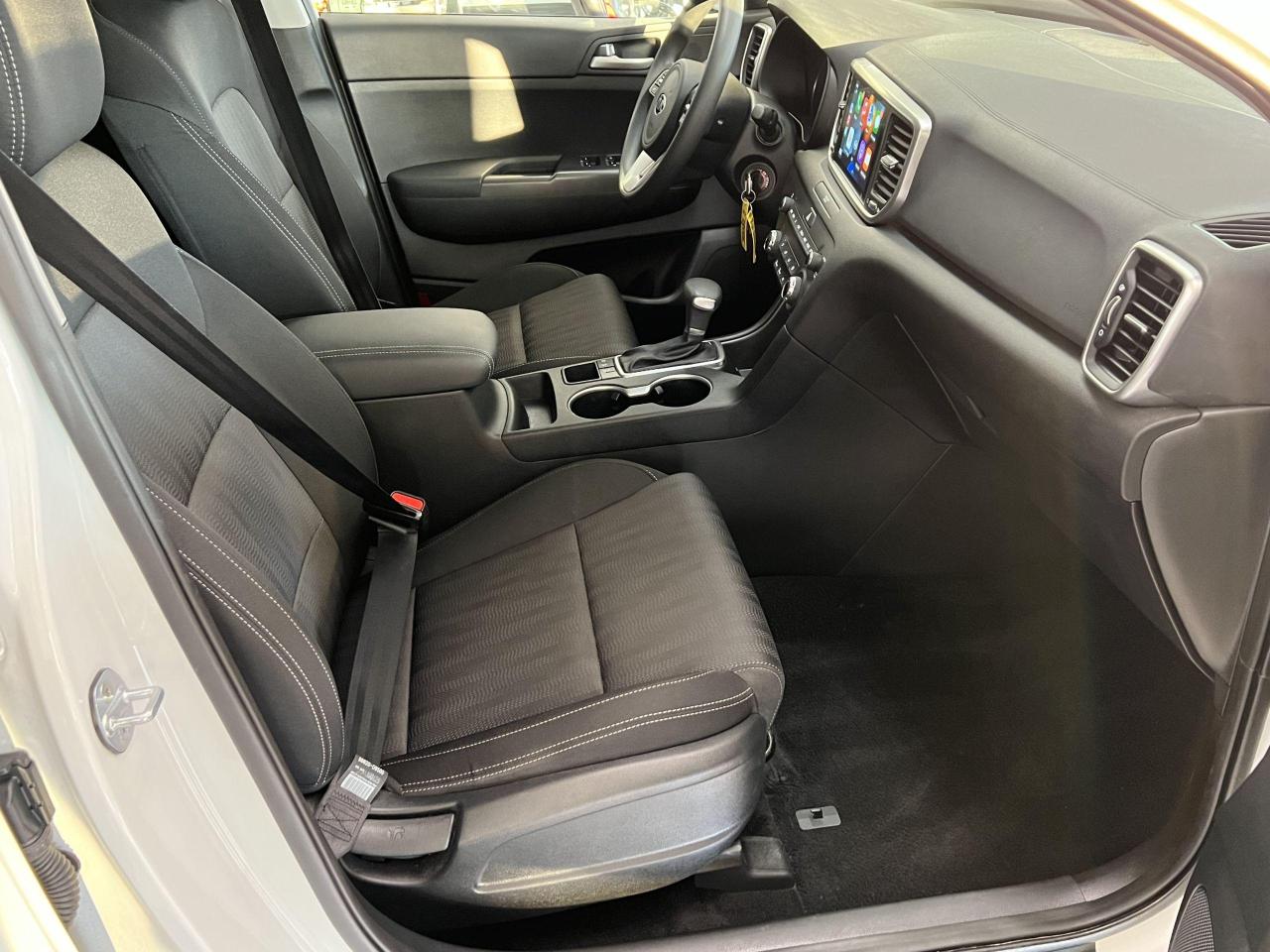 2020 Kia Sportage LX AWD+New Tires+ApplePlay+LaneKeep+CELAN CARFAX - Photo #19