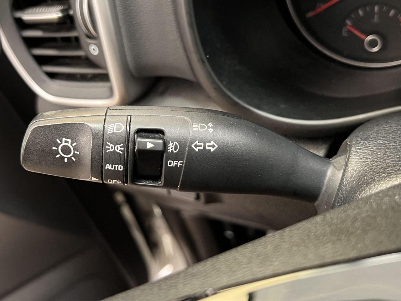 2020 Kia Sportage LX AWD+New Tires+ApplePlay+LaneKeep+CELAN CARFAX - Photo #48