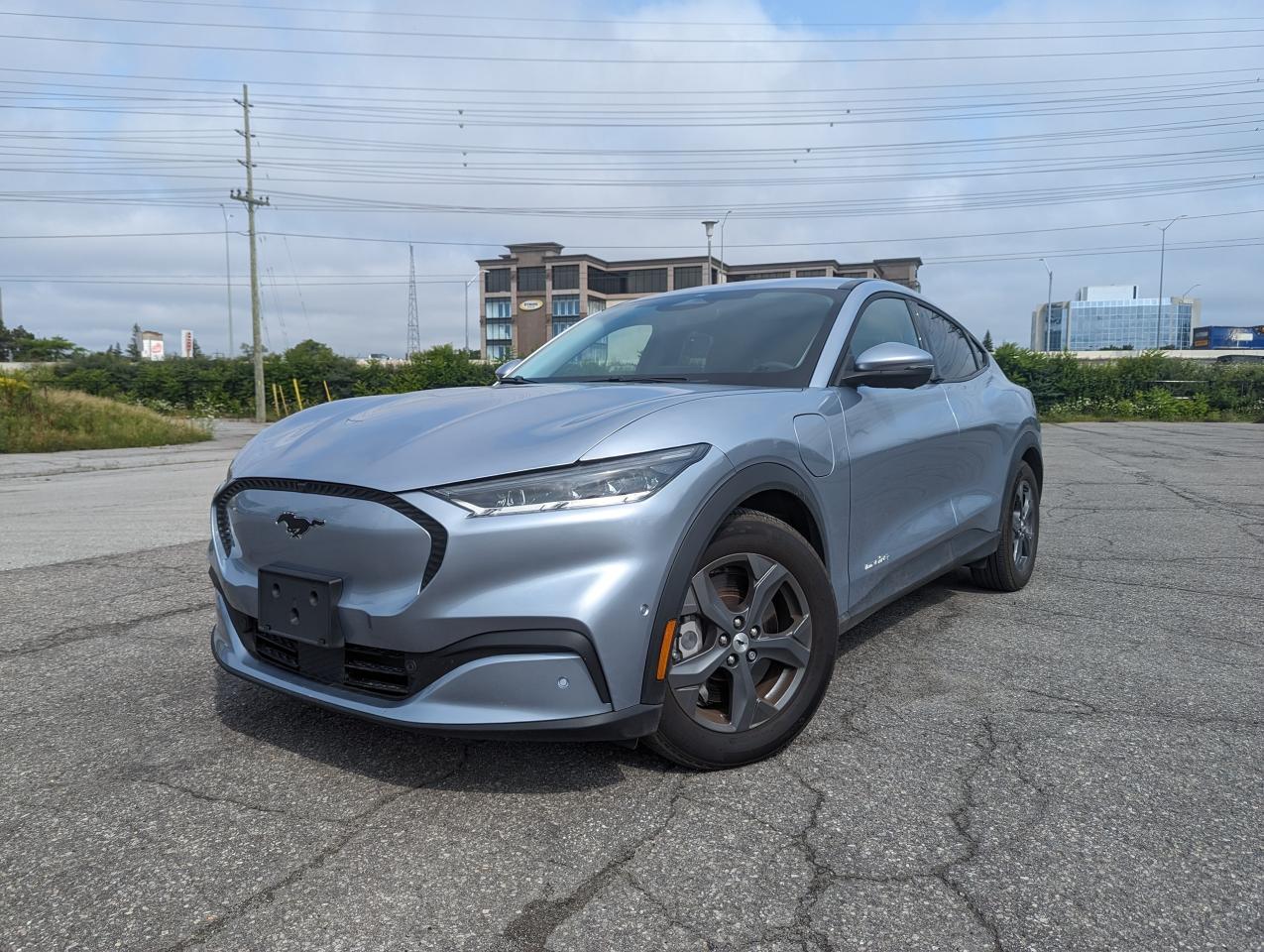 2022 Ford Mustang Mach-E Select AWD / Technology package / Comfort package - Photo #1