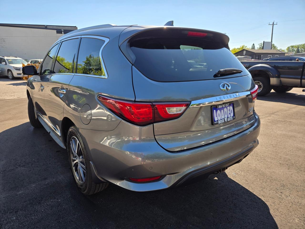 2016 Infiniti QX60 AWD Photo2