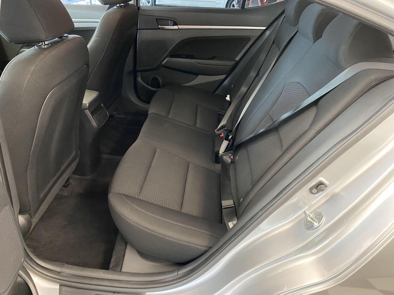 2019 Hyundai Elantra PREFERRED W/SUN & SAFETY+HEATED SEATS+CLEAN CARFAX - Photo #20