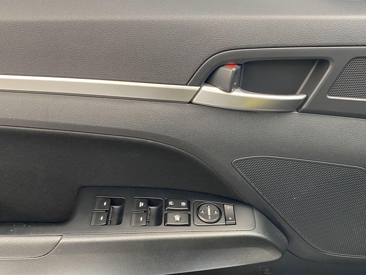 2019 Hyundai Elantra PREFERRED W/SUN & SAFETY+HEATED SEATS+CLEAN CARFAX Photo38