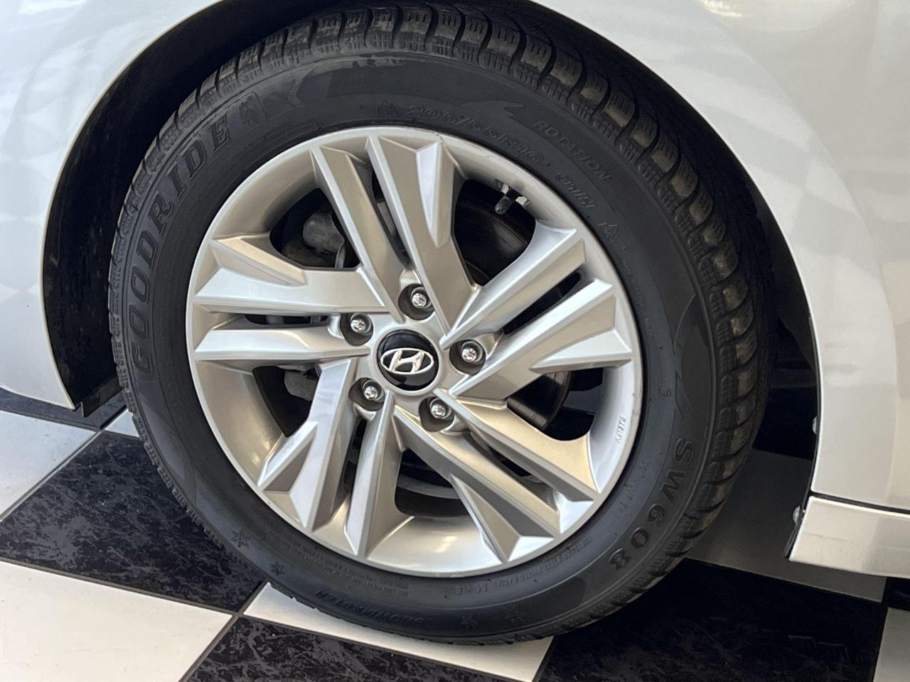 2019 Hyundai Elantra PREFERRED W/SUN & SAFETY+HEATED SEATS+CLEAN CARFAX - Photo #48