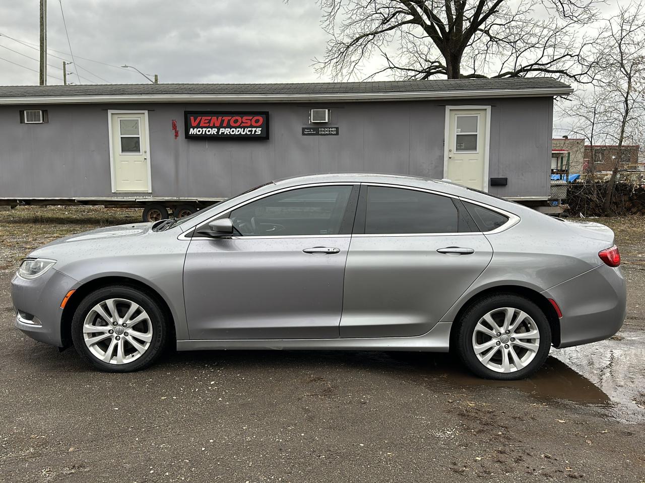 2015 Chrysler 200 Limited - Photo #1