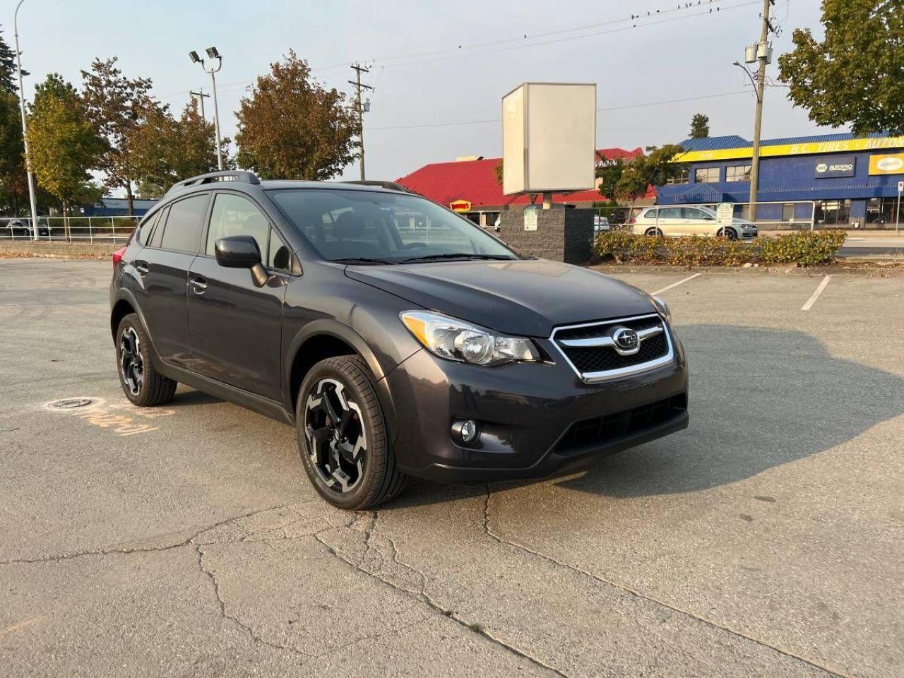 2013 Subaru XV Crosstrek 2.0i w/Touring Pkg - Photo #1