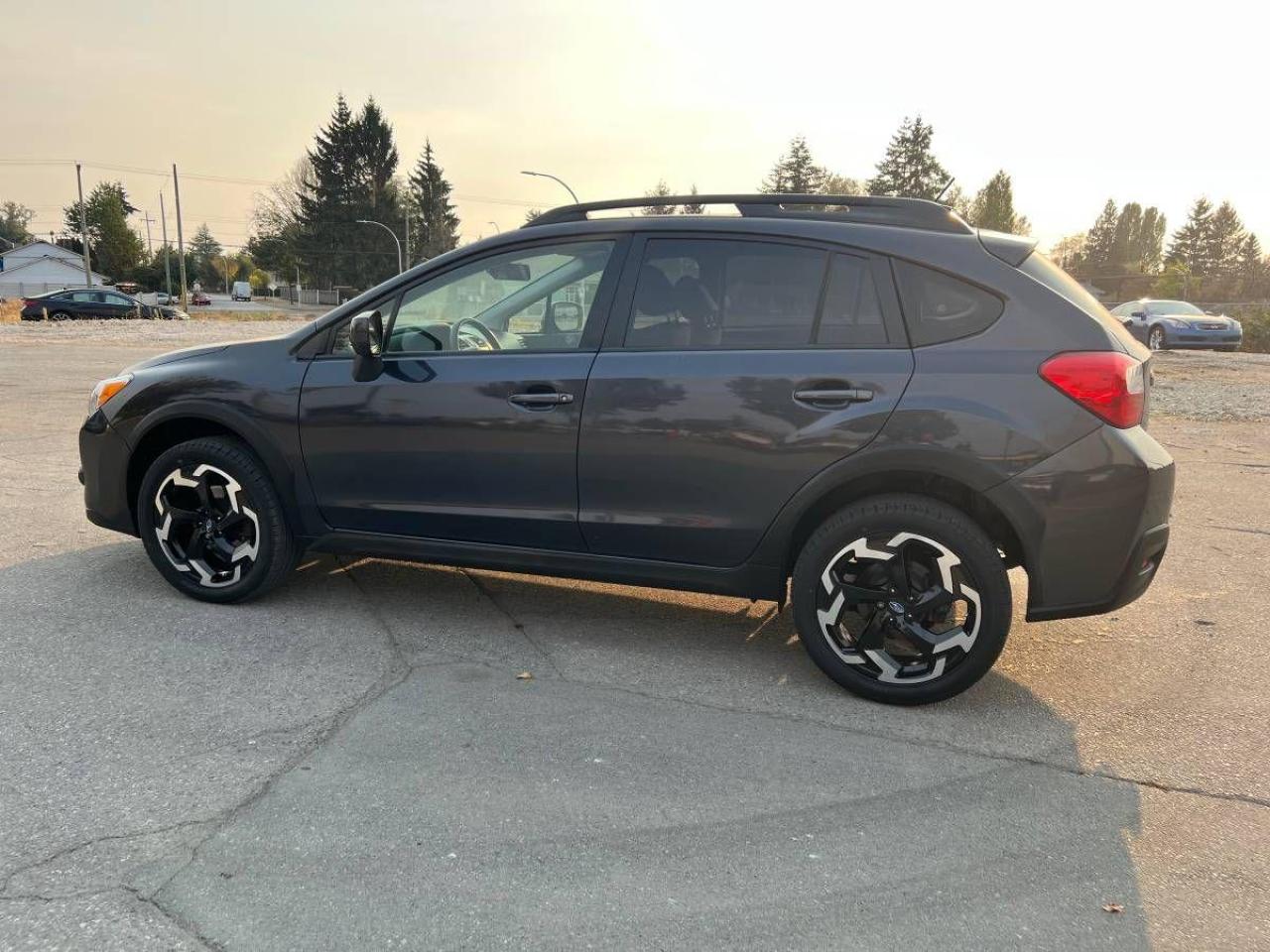 2013 Subaru XV Crosstrek 2.0i w/Touring Pkg - Photo #6