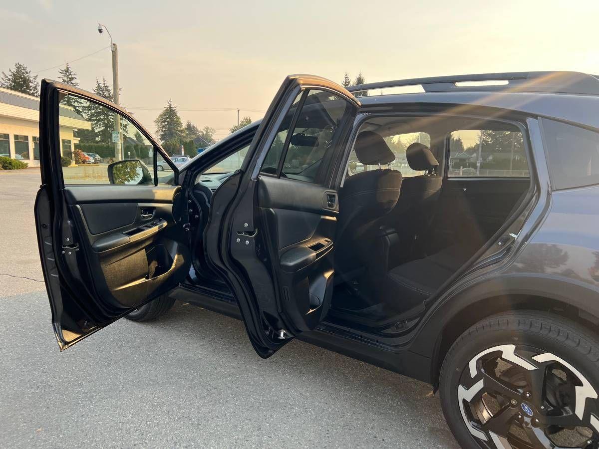 2013 Subaru XV Crosstrek 2.0i w/Touring Pkg - Photo #13