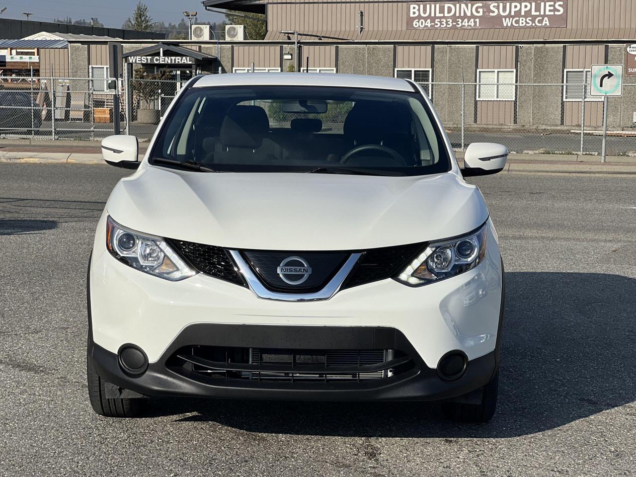 2018 Nissan Qashqai AWD - Photo #2