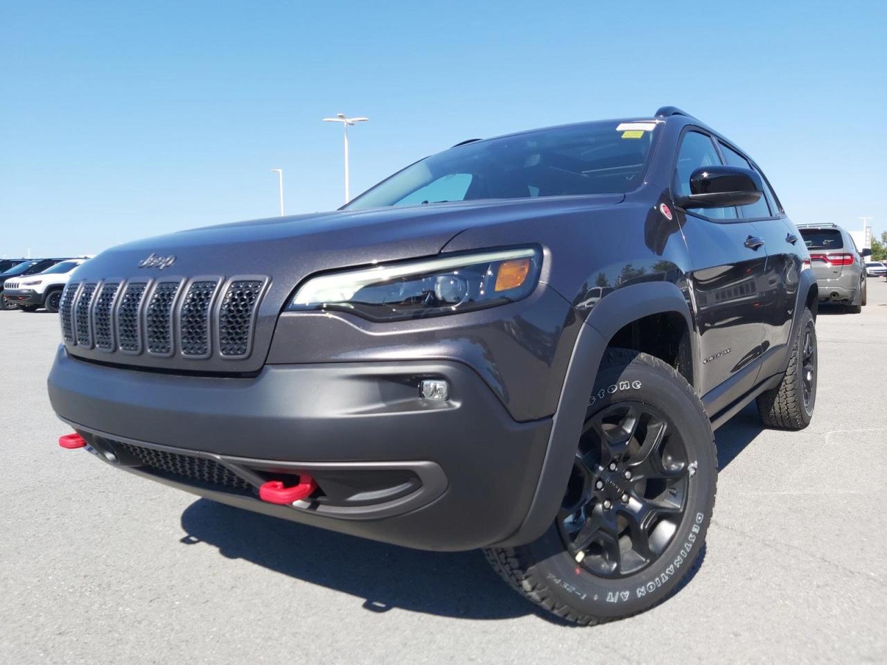 2022 Jeep Cherokee Trailhawk Photo2
