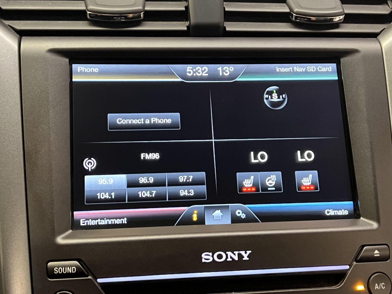 2016 Ford Fusion Titanium AWD+Remote Start+Roof+Camera+CLEAN CARFAX Photo28