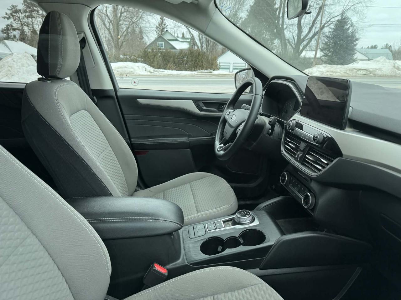 2022 Ford Escape SE Photo