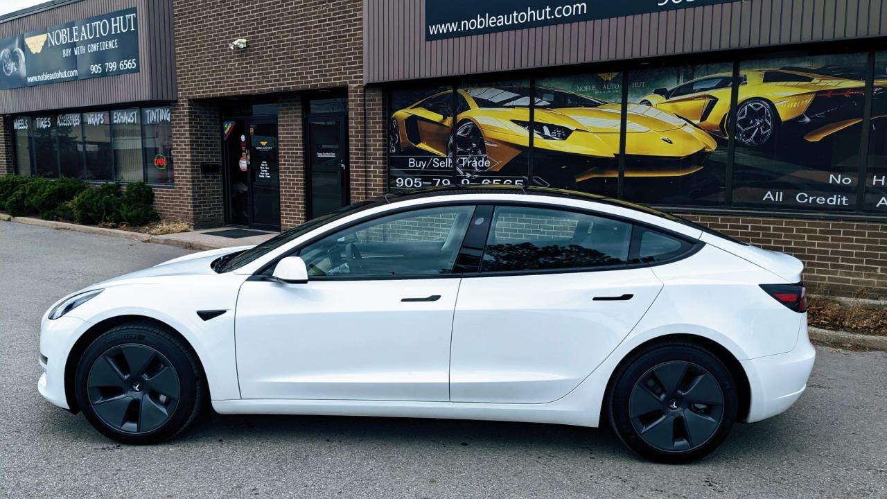 2022 Tesla Model 3 Standard Range Photo3