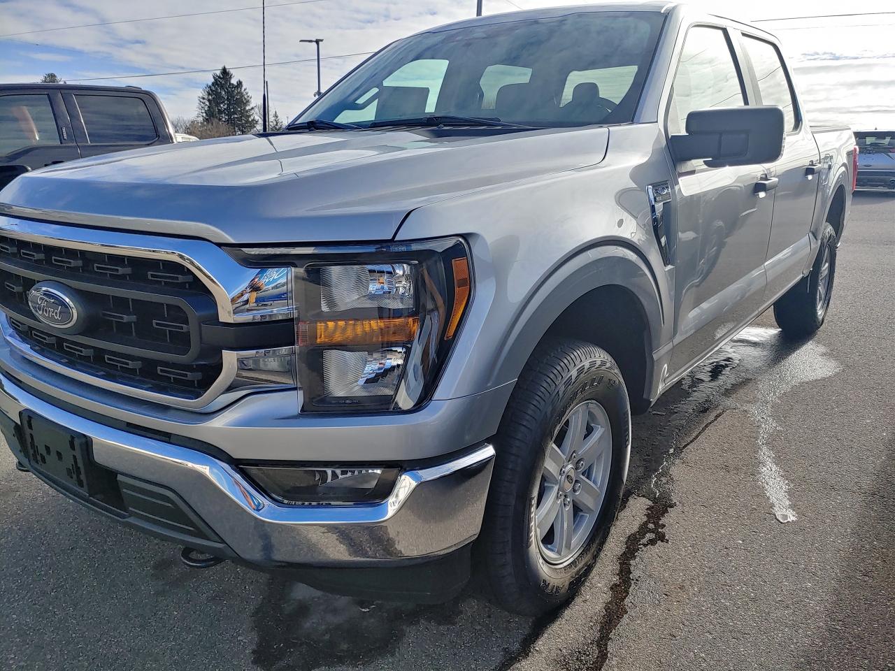 2023 Ford F-150 4x4 Supercrew-145