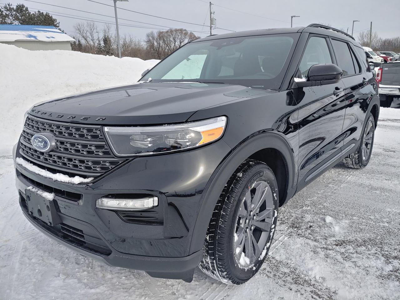 2023 Ford Explorer XLT 4WD