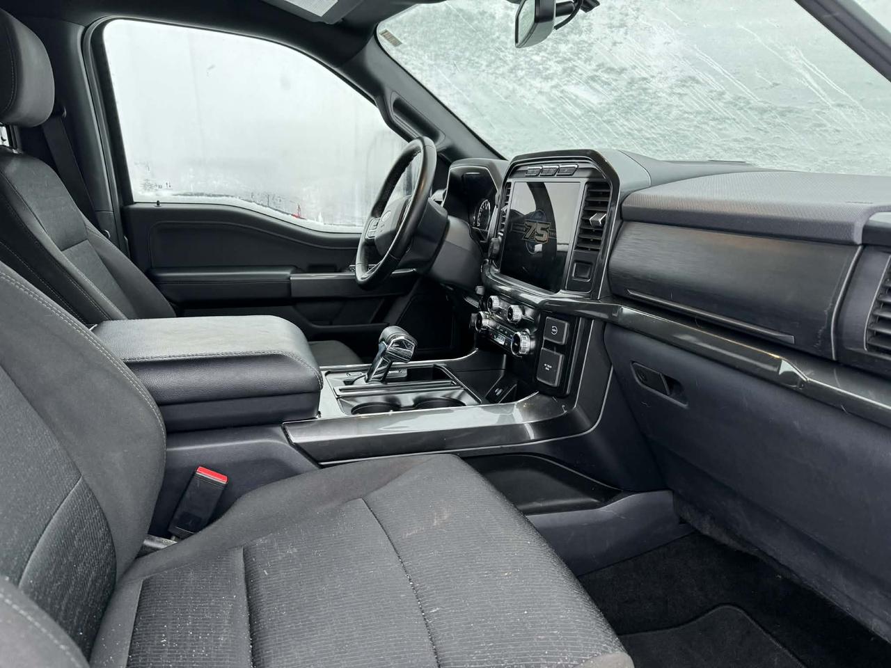 2023 Ford F-150 XLT Photo2