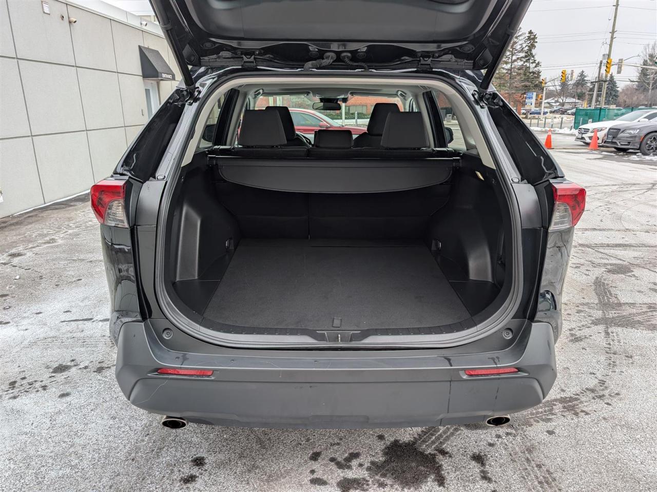 2022 Toyota RAV4 Hybrid XLE AWD - SUNROOF - REVERSE CAM - TECH FEATURES