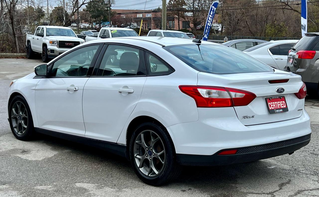 2013 Ford Focus  Photo2