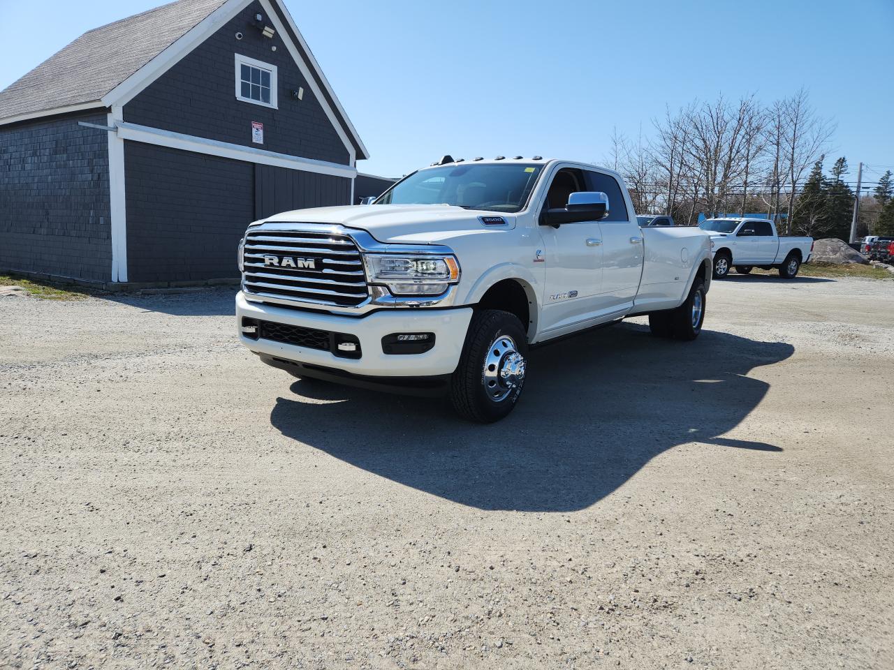 2022 RAM 3500 LIMITED LONGHORN 4X4 CREW CAB 8' BOX