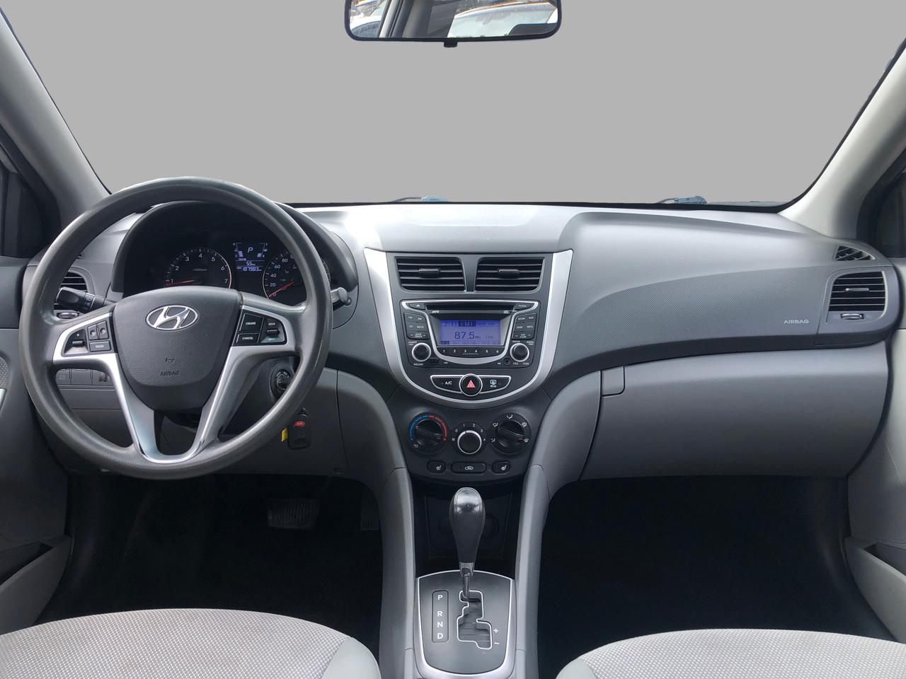 2013 Hyundai Accent 4dr Sdn Auto GL / HEATED SEATS Photo