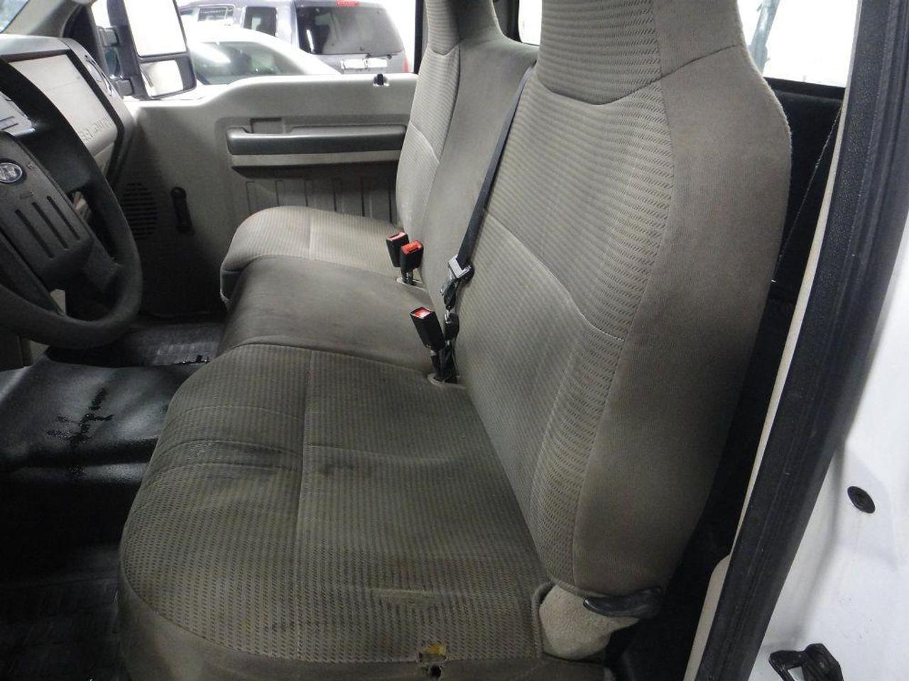 2009 Ford F-350 SUPER DUTY,F 350,4X4,REG CAB Photo