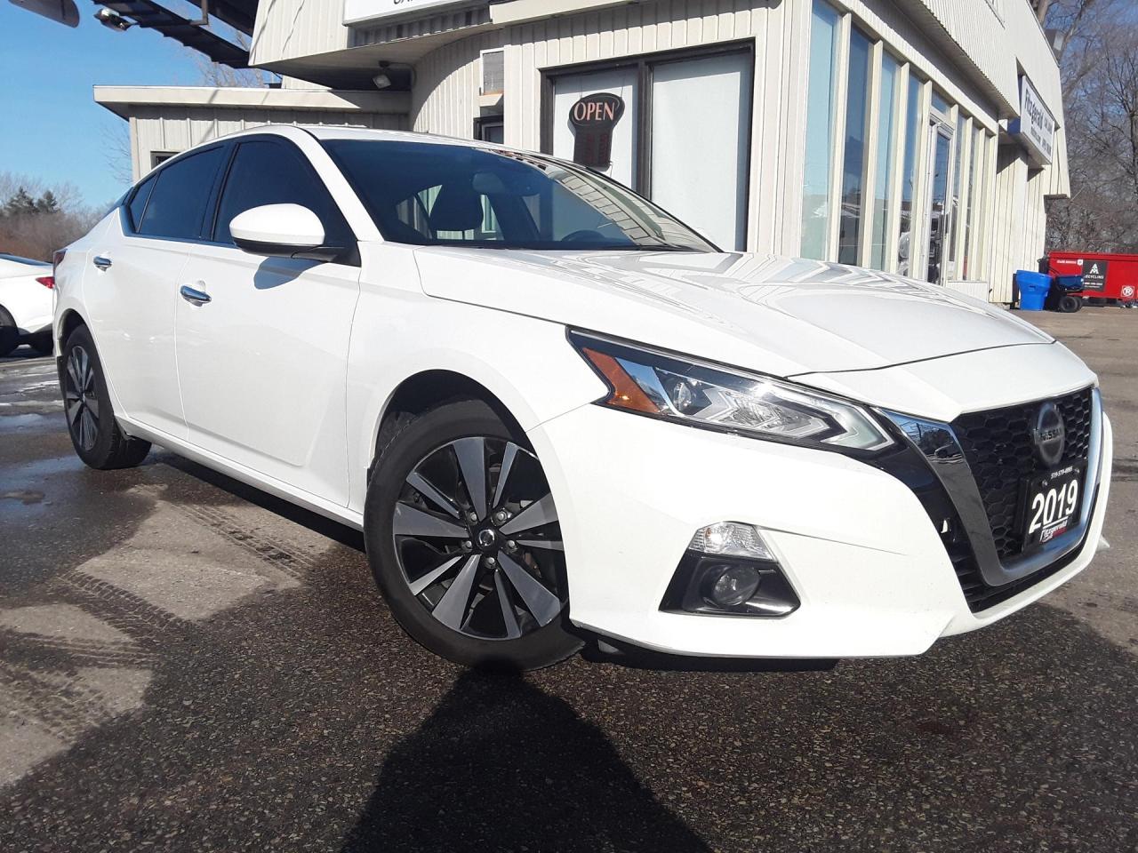 Used 2019 Nissan Altima 2.5 SV AWD - BACK-UP CAM! BSM! REMOTE START! for sale in Kitchener, ON