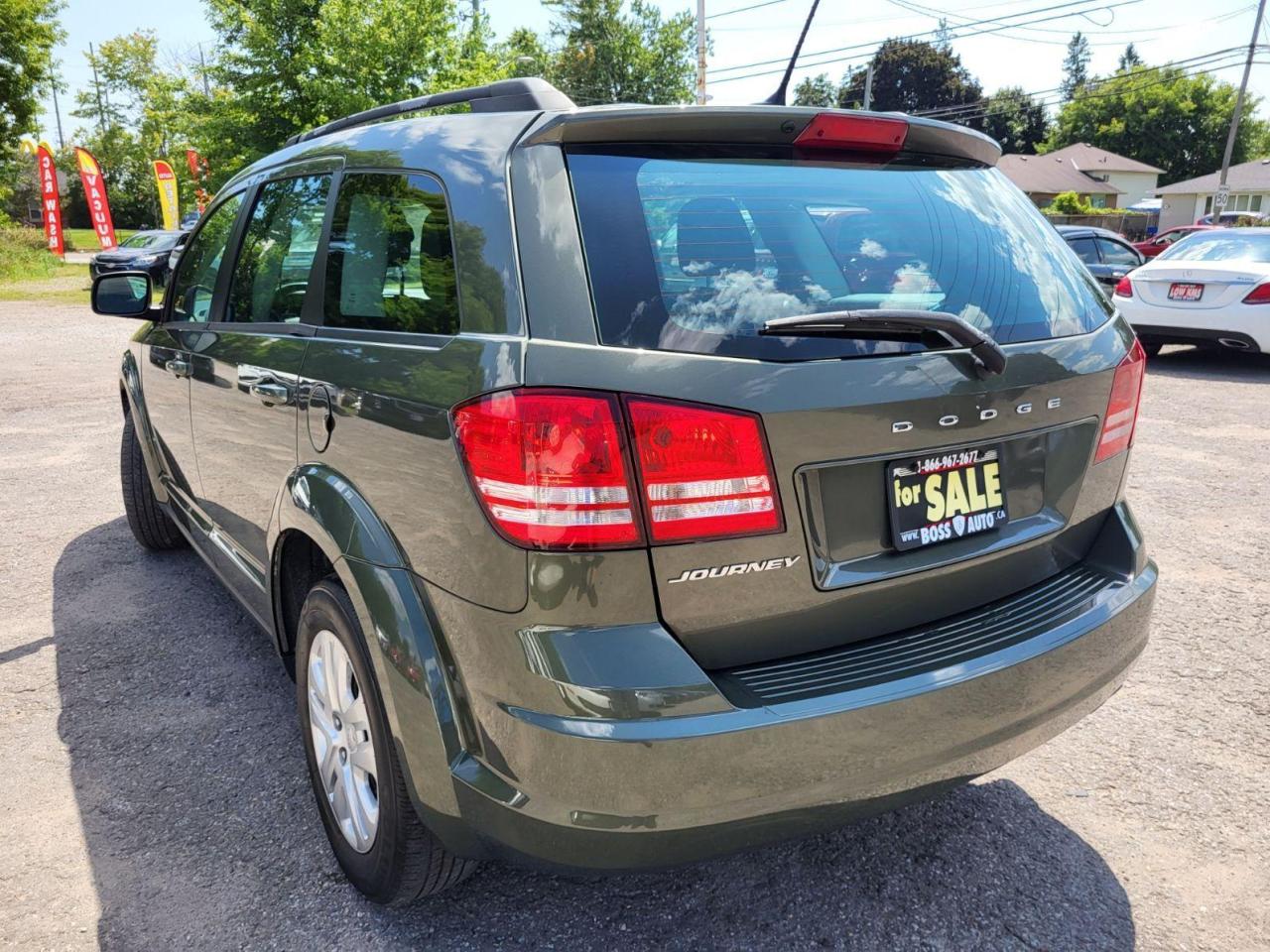 2017 Dodge Journey SE Photo2