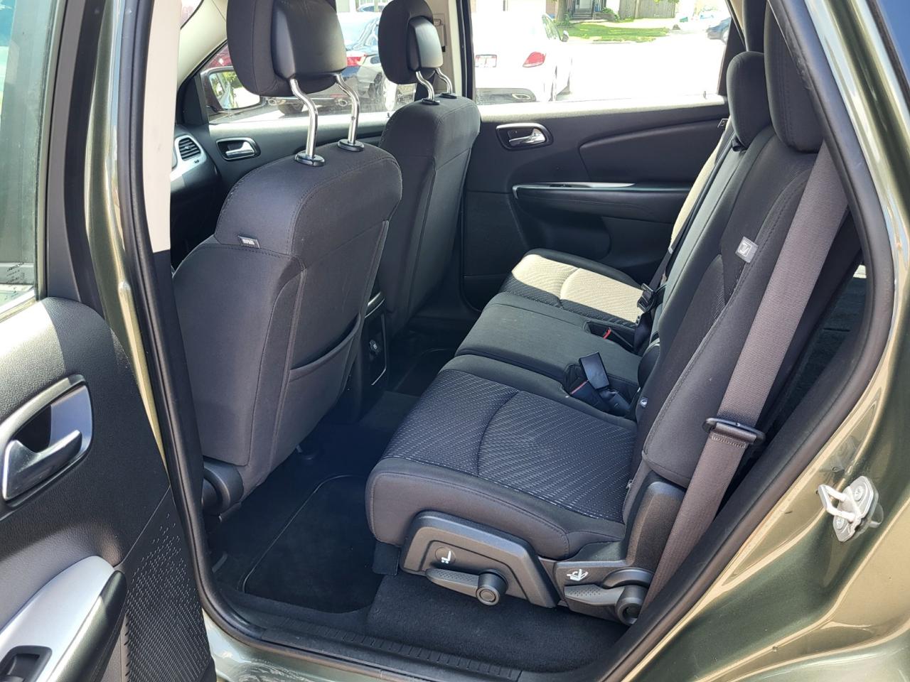 2017 Dodge Journey SE Photo