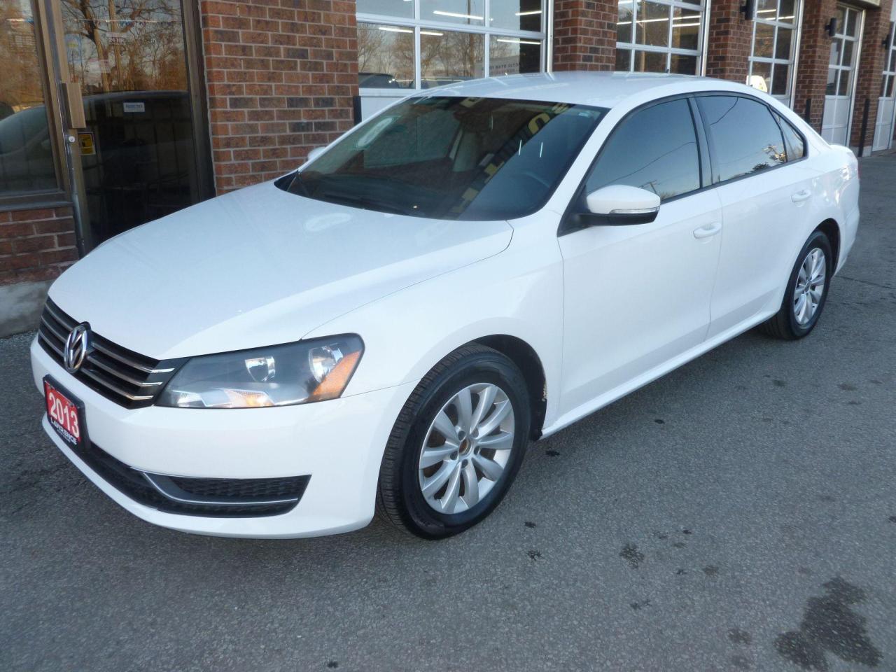 Used 2013 Volkswagen Passat 4DR SDN 2.5L AUTO TRENDLINE for sale in Toronto, ON