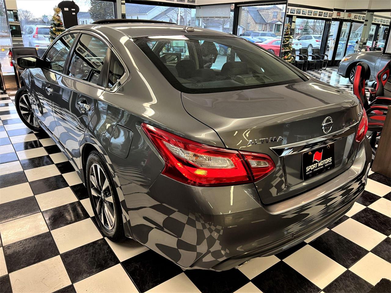 2017 Nissan Altima SV+Camera+Roof+Blind Spot+HeatedSeats+CLEAN CARFAX Photo2