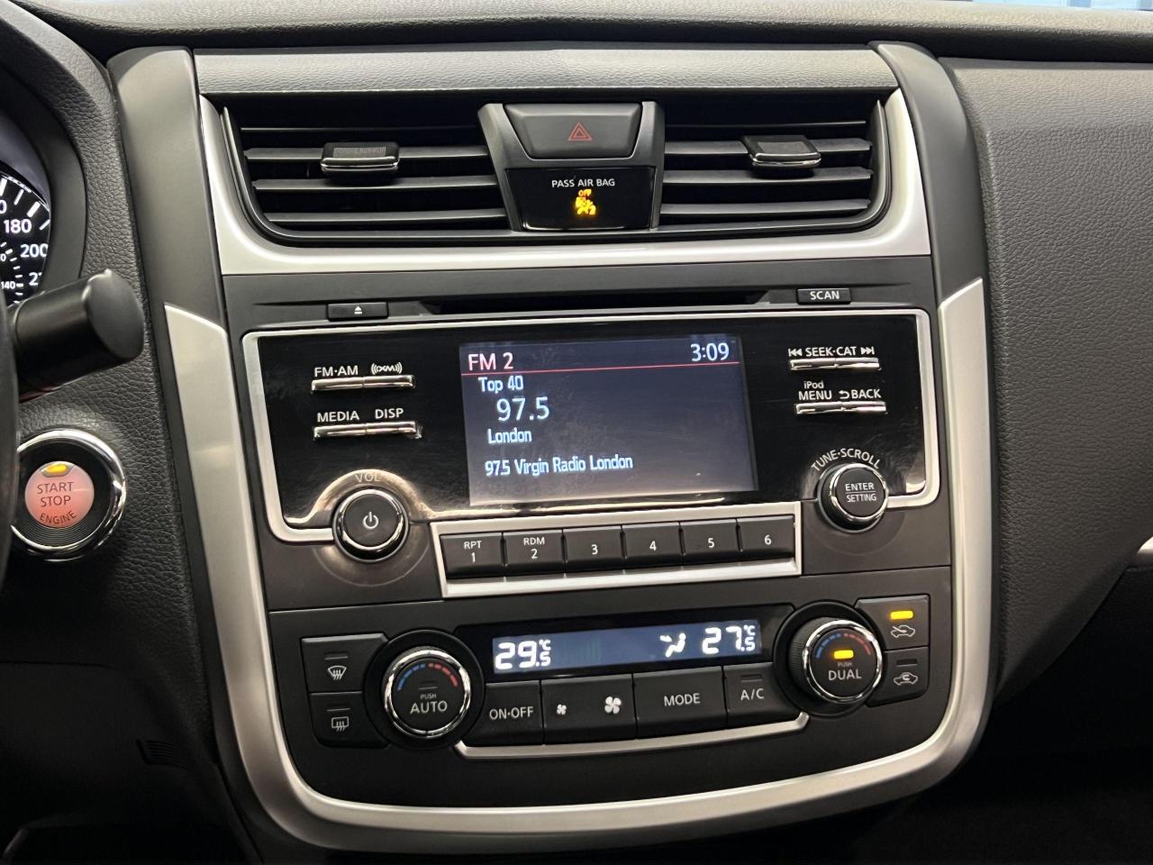 2017 Nissan Altima SV+Camera+Roof+Blind Spot+HeatedSeats+CLEAN CARFAX Photo10