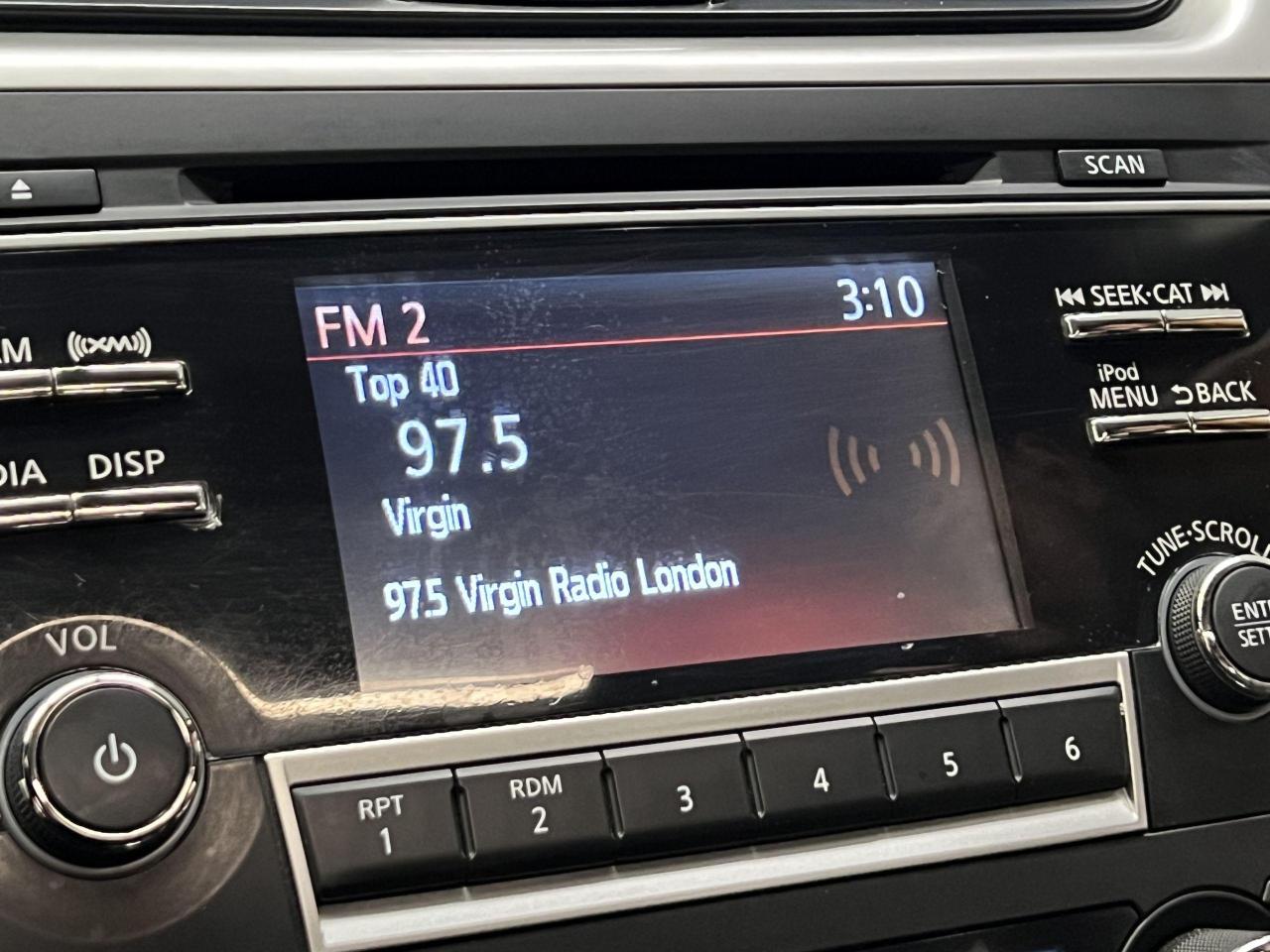 2017 Nissan Altima SV+Camera+Roof+Blind Spot+HeatedSeats+CLEAN CARFAX - Photo #30