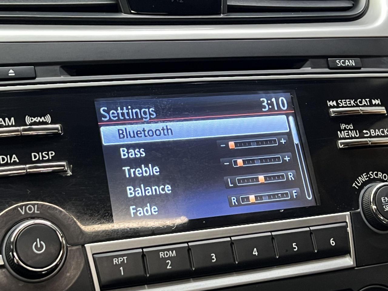 2017 Nissan Altima SV+Camera+Roof+Blind Spot+HeatedSeats+CLEAN CARFAX - Photo #33