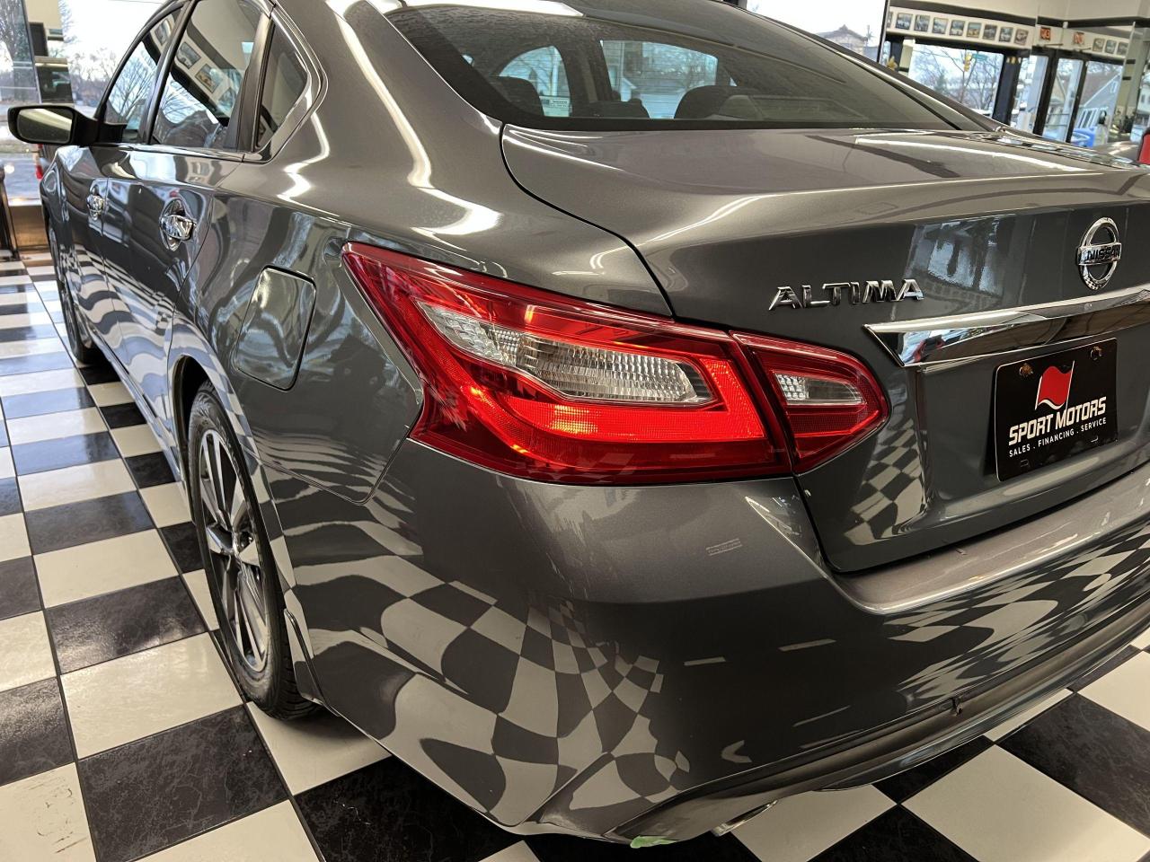 2017 Nissan Altima SV+Camera+Roof+Blind Spot+HeatedSeats+CLEAN CARFAX - Photo #38