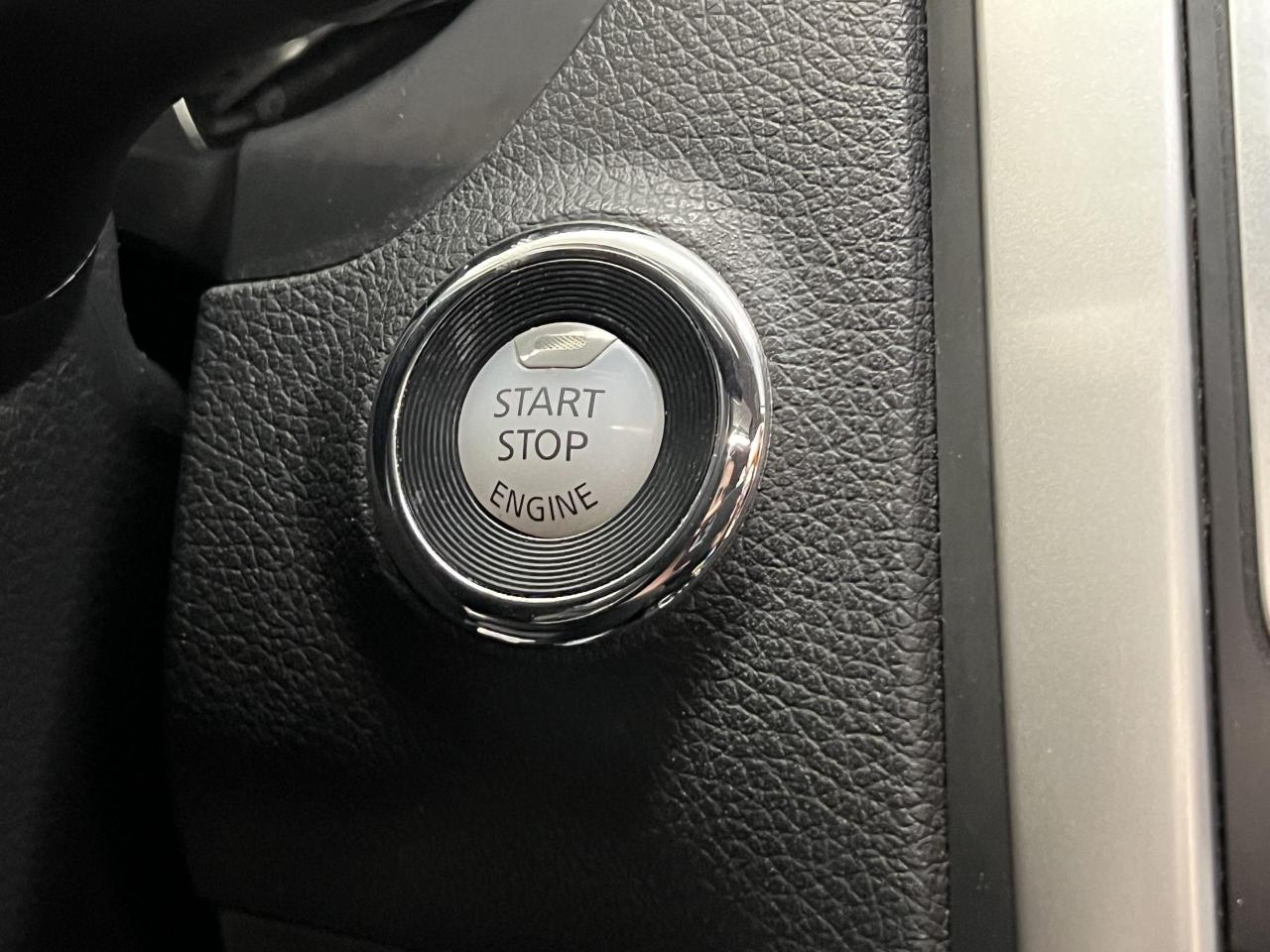 2017 Nissan Altima SV+Camera+Roof+Blind Spot+HeatedSeats+CLEAN CARFAX - Photo #47